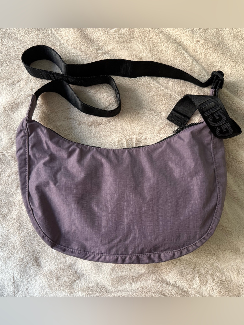 NWT BAGGU Medium Nylon Crescent Bag Dusty Violet